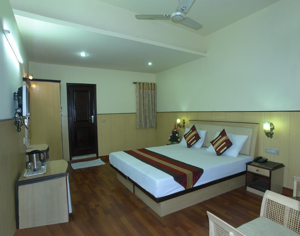 Hotel Karat 87 Inn New Delhi Bilik gambar