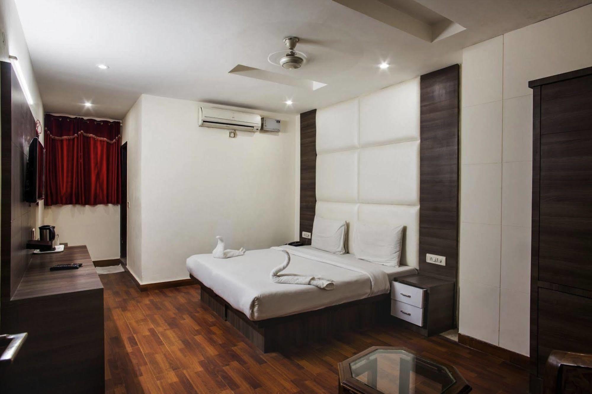 Hotel Karat 87 Inn New Delhi Luaran gambar